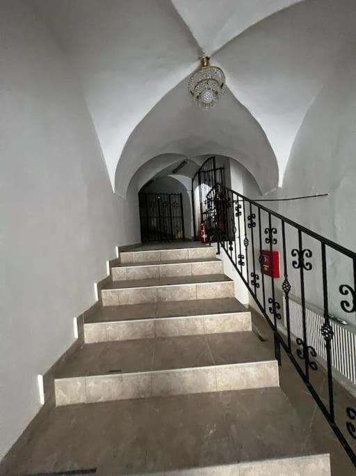 City Center Apartment Банська Бистриця Екстер'єр фото