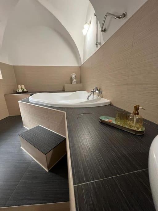 City Center Apartment Банська Бистриця Екстер'єр фото